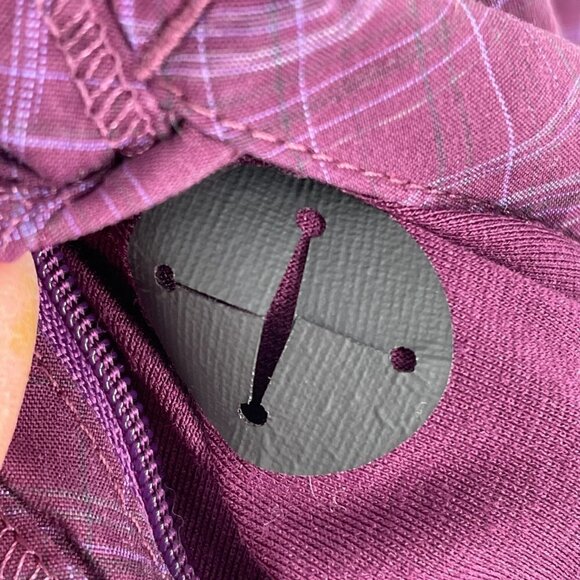 Lululemon Run Hustle Plum Shale Stripe Burgundy Full Zip Hooded Jacket Women 6 - Picture 11 of 12